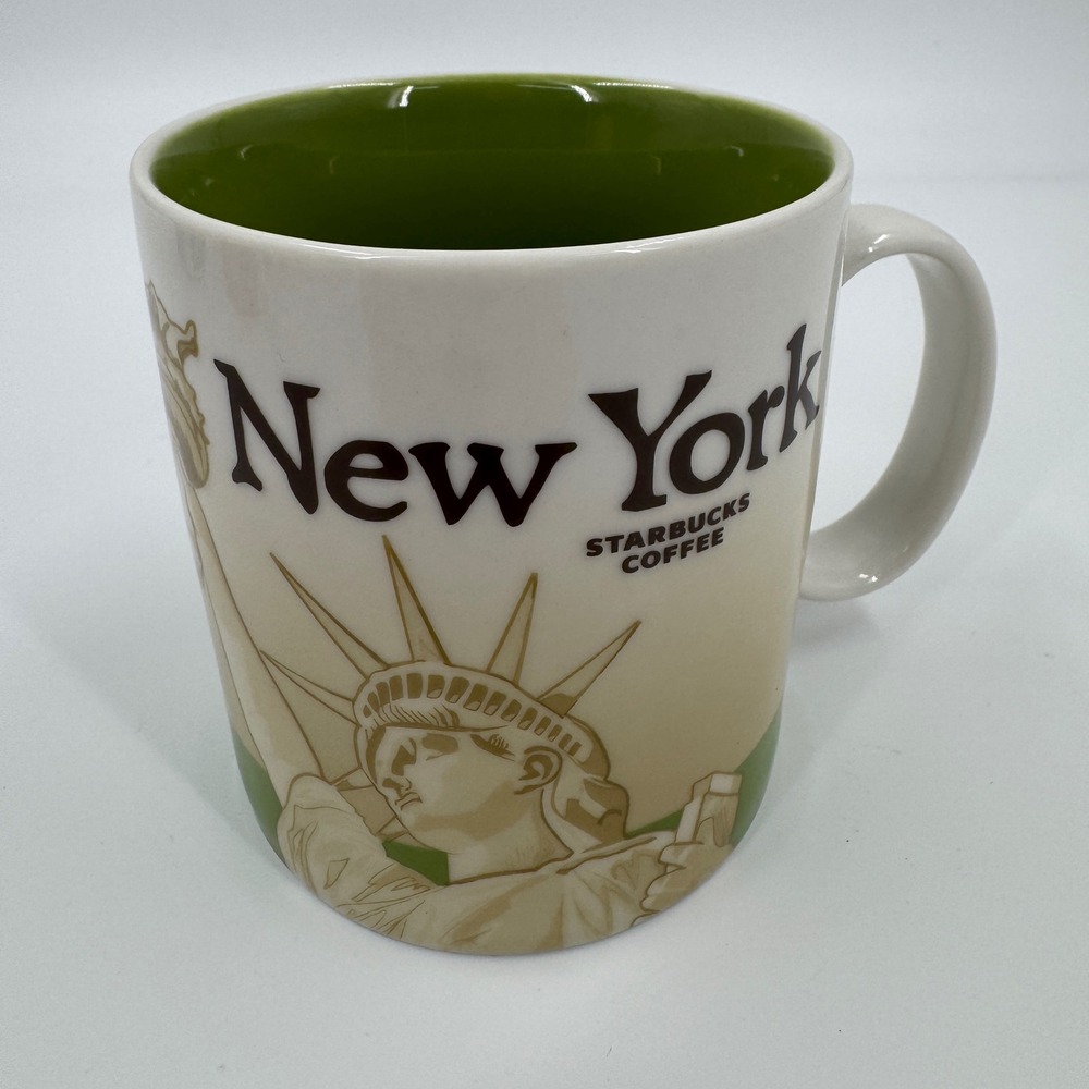 Starbucks Coffee‎ New York City Statue of Liberty Skyline Collector Mug 16oz